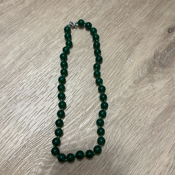 Dark green jade necklace - Picture 1 of 1